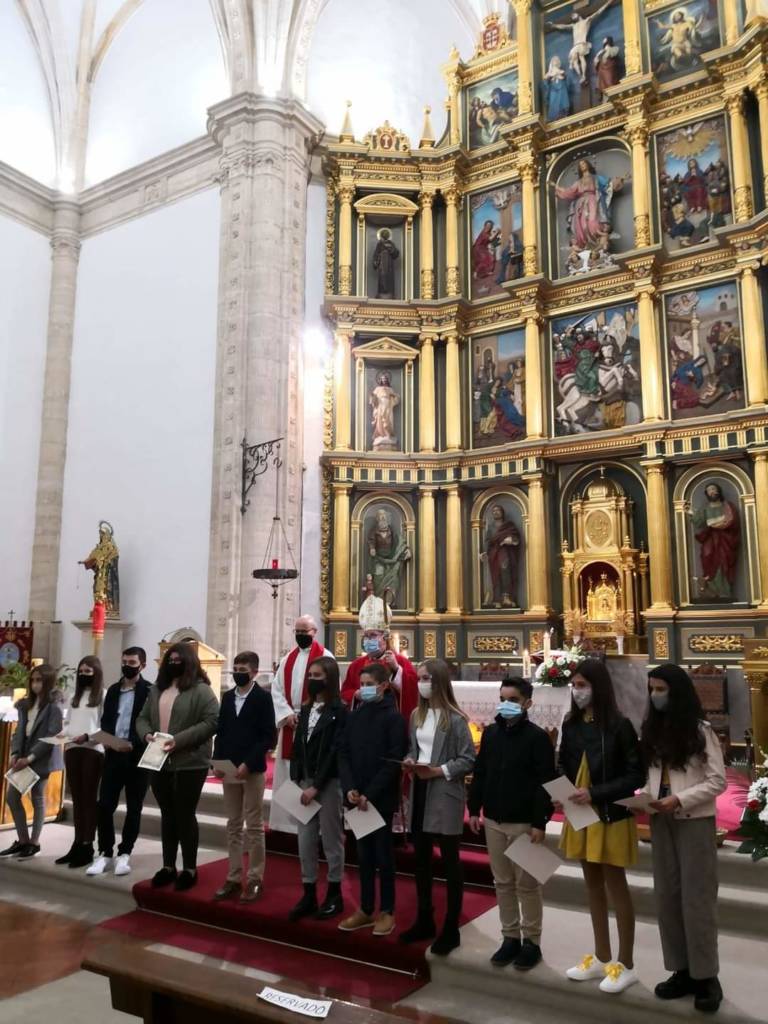 Confirmaciones en la parroquia de Villamayor de Santiago