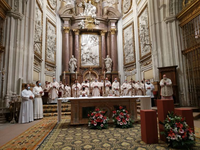 El Obispo de Cuenca celebra la Misa Crismal en la Catedral en la mañana del Miércoles Santo