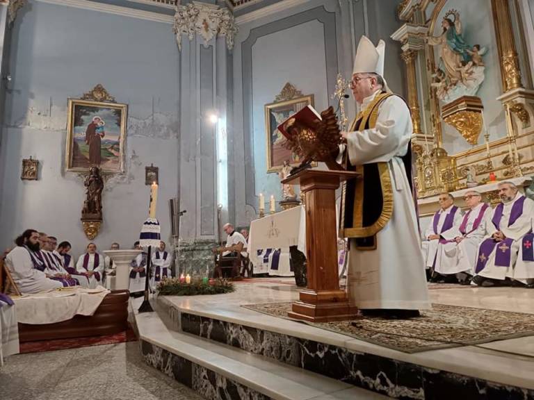 El Sr. Obispo celebra la Misa Exequial por D. José Martínez Puertas, Josete