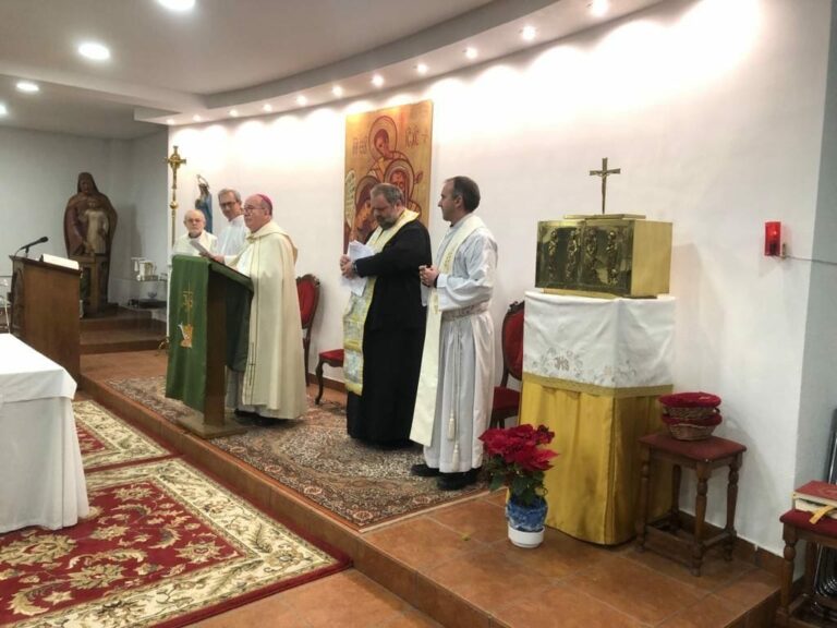 Monseñor Yanguas realiza una oración ecuménica por la Unidad de los Cristianos con la comunidad ortodoxa de Cuenca